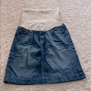 A Pea in the Pod Denim Skirt